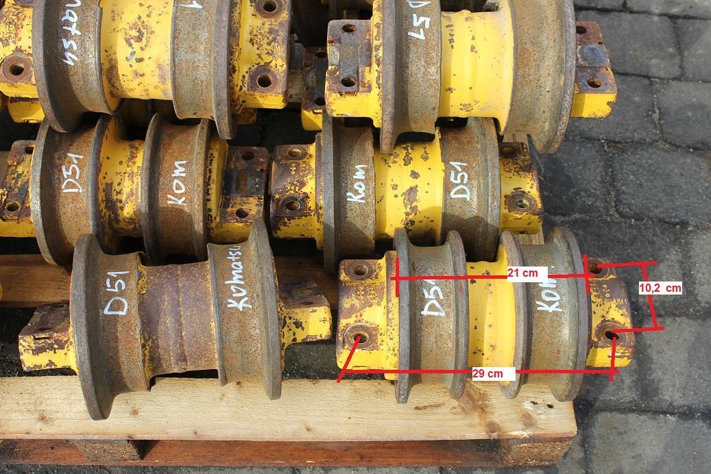 Komatsu D 51 PX - Опорный каток для Строительной техники: фото 2 Komatsu D 51 PX - Опорный каток для Строительной техники: фото 2