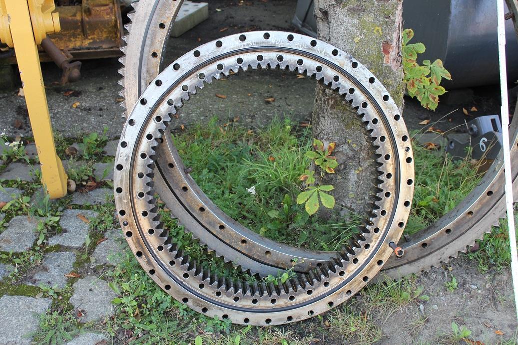 Komatsu PW 95 - Поворотное кольцо для Строительной техники: фото 2 Komatsu PW 95 - Поворотное кольцо для Строительной техники: фото 2