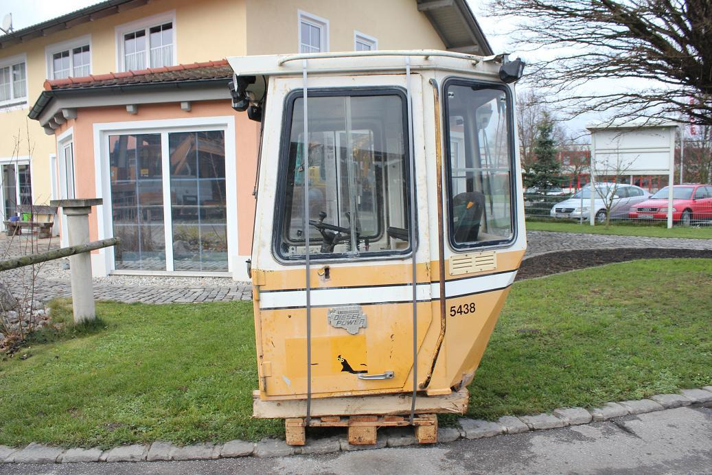 Liebherr 551 - Кабина для Строительной техники: фото 5 Liebherr 551 - Кабина для Строительной техники: фото 5