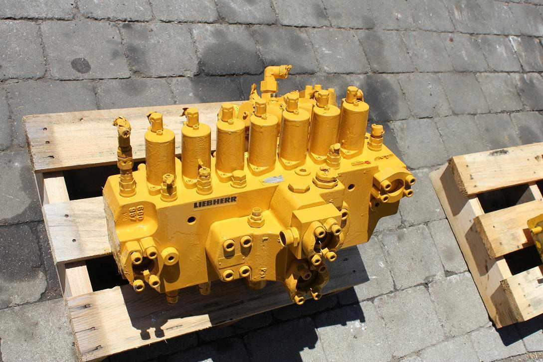 Liebherr 900 Lit. - Гидравлический клапан для Строительной техники: фото 2 Liebherr 900 Lit. - Гидравлический клапан для Строительной техники: фото 2