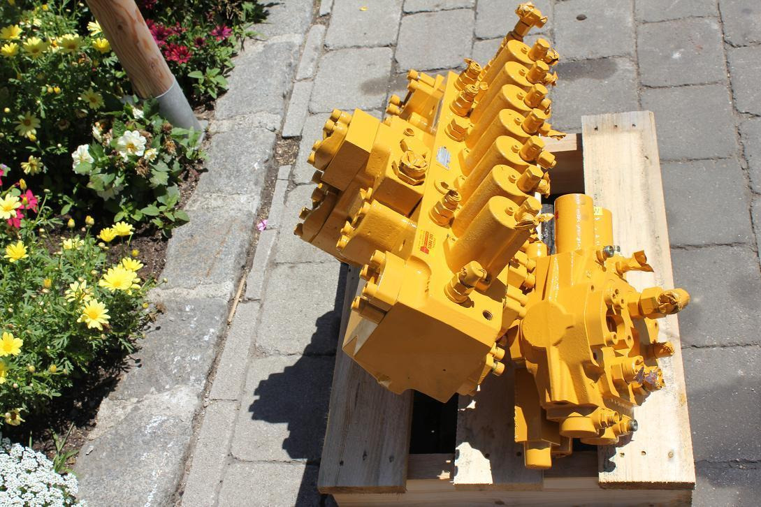 Liebherr 900 Lit. - Гидравлический клапан для Строительной техники: фото 5 Liebherr 900 Lit. - Гидравлический клапан для Строительной техники: фото 5