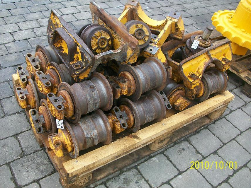 Liebherr R 902 Lit. - Опорный каток для Строительной техники: фото 3 Liebherr R 902 Lit. - Опорный каток для Строительной техники: фото 3