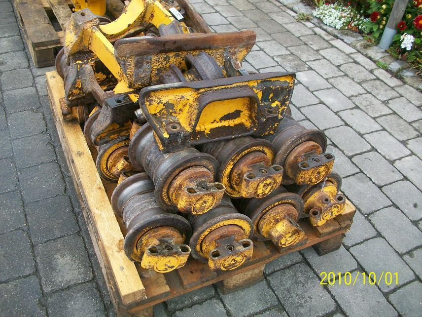 Liebherr R 902 Lit. - Опорный каток для Строительной техники: фото 2 Liebherr R 902 Lit. - Опорный каток для Строительной техники: фото 2