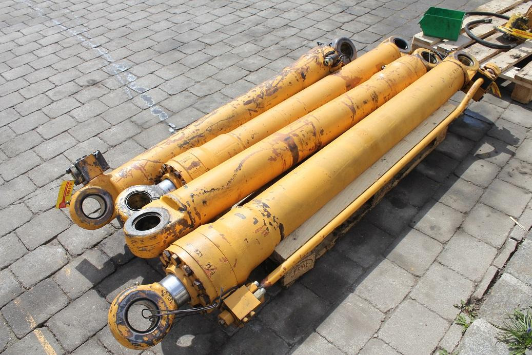 Liebherr R 924 - Гидравлический цилиндр для Строительной техники: фото 4 Liebherr R 924 - Гидравлический цилиндр для Строительной техники: фото 4