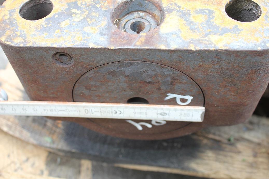 Liebherr R 984 - Опорный каток для Строительной техники: фото 4 Liebherr R 984 - Опорный каток для Строительной техники: фото 4