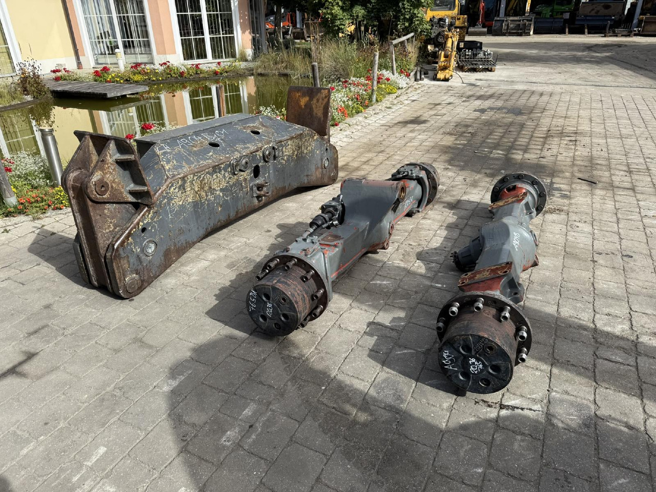 Liebherr ZF AP L B 765 aus LH 904 LIT - Ось и запчасти для Строительной техники: фото 2 Liebherr ZF AP L B 765 aus LH 904 LIT - Ось и запчасти для Строительной техники: фото 2