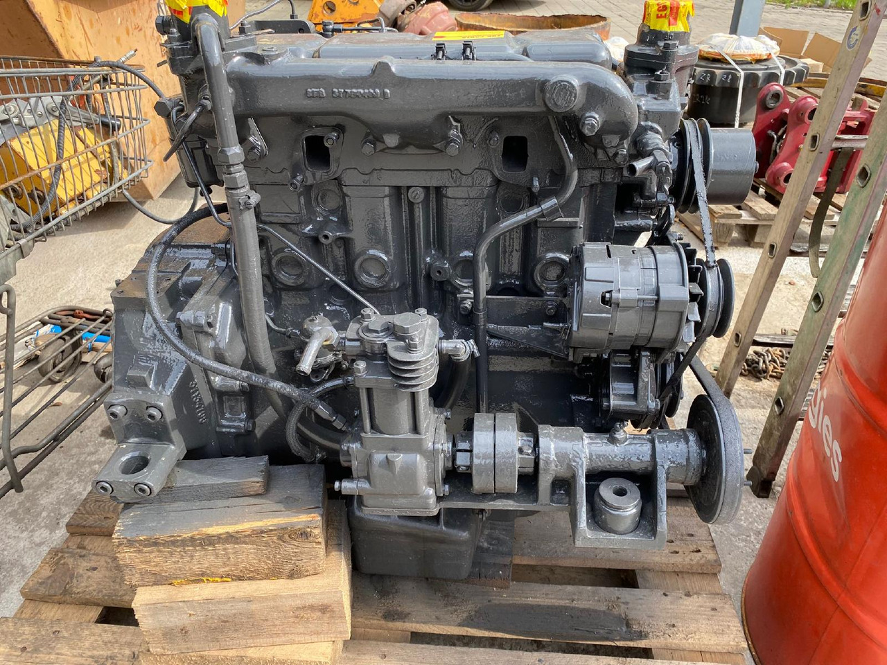 Perkins LF 4.248 aus Hanomag 33C - Двигатель для Строительной техники: фото 4 Perkins LF 4.248 aus Hanomag 33C - Двигатель для Строительной техники: фото 4