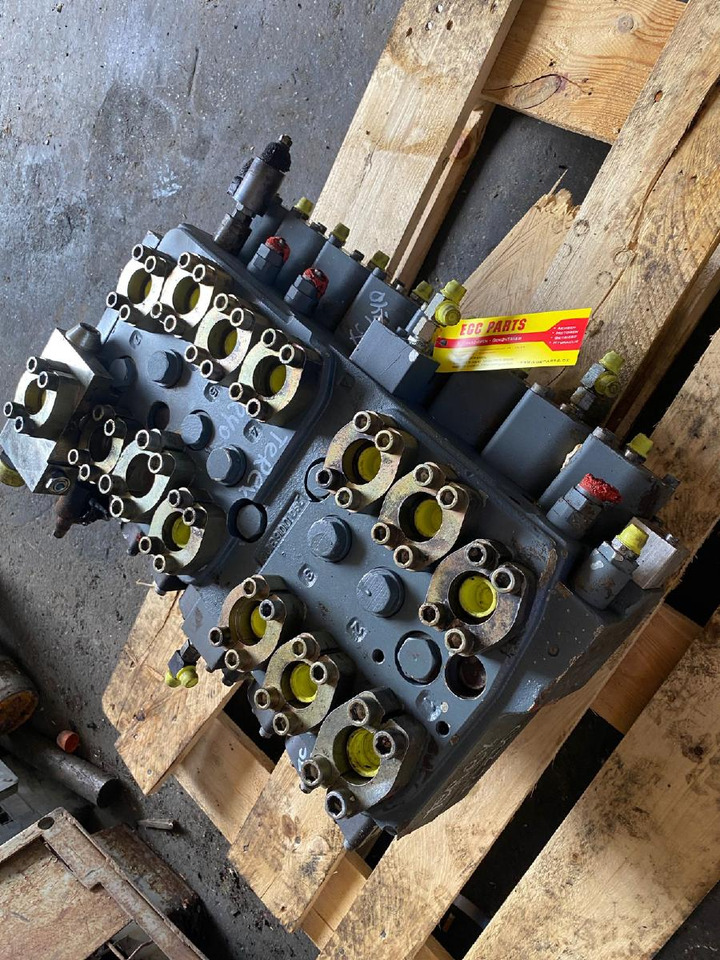 Terex TC 240 LC - Гидравлический клапан для Строительной техники: фото 5 Terex TC 240 LC - Гидравлический клапан для Строительной техники: фото 5