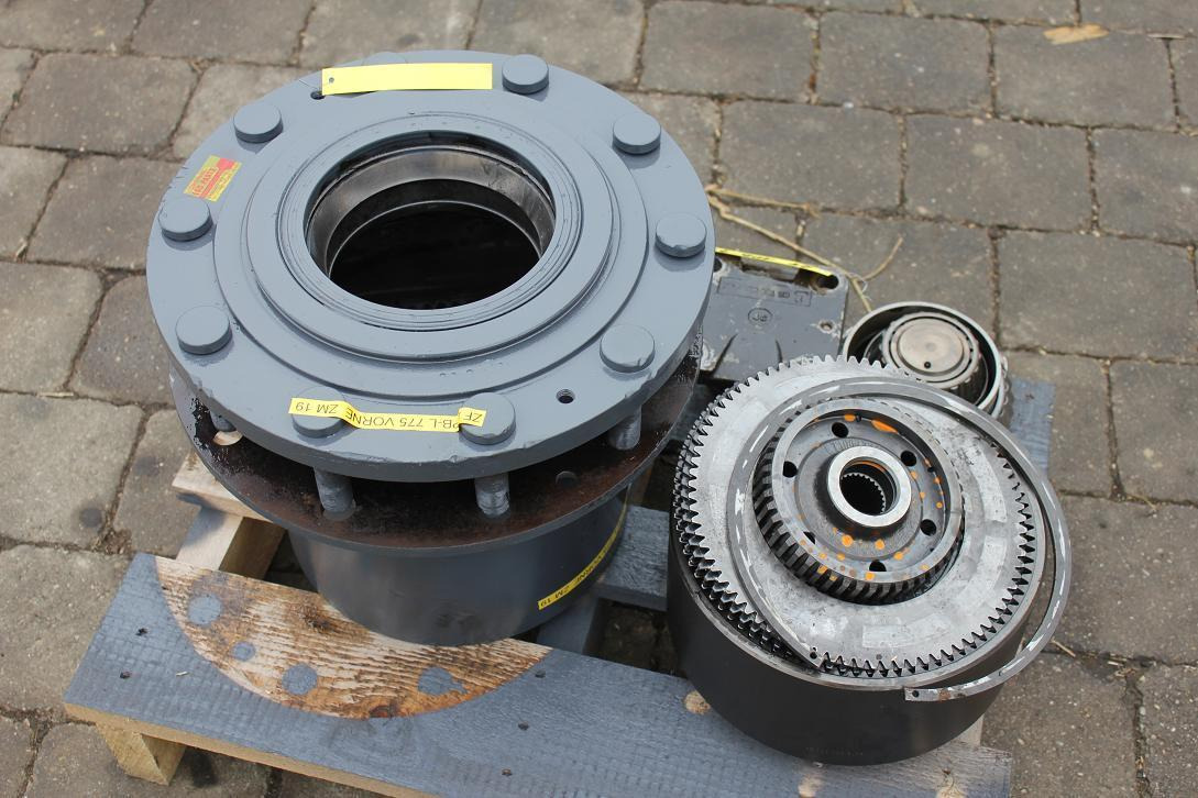 ZF APB-L 775 - Ось и запчасти для Строительной техники: фото 1 ZF APB-L 775 - Ось и запчасти для Строительной техники: фото 1