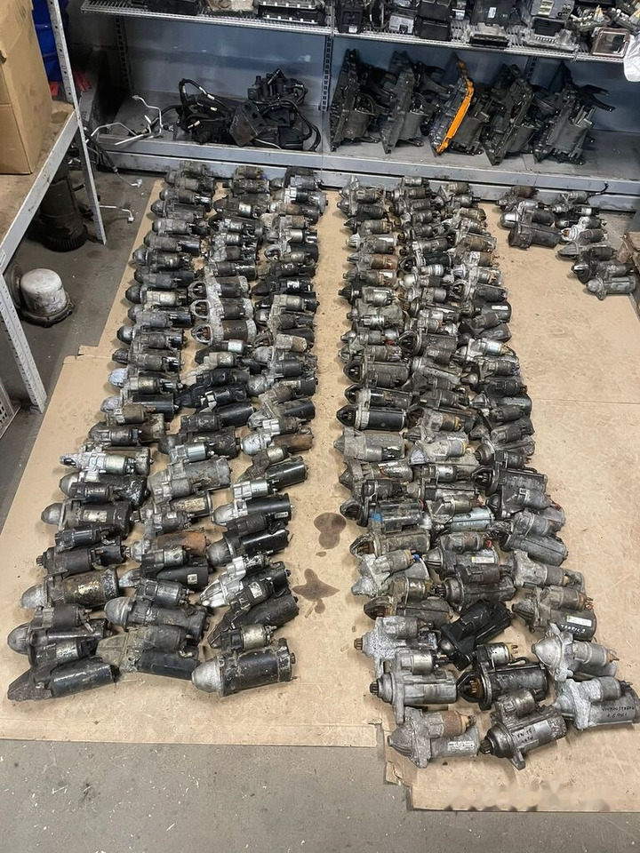 Bosch Iveco Daily 12V 0001109306 light - Стартер для Коммерческих автомобилей: фото 1 Bosch Iveco Daily 12V 0001109306 light - Стартер для Коммерческих автомобилей: фото 1