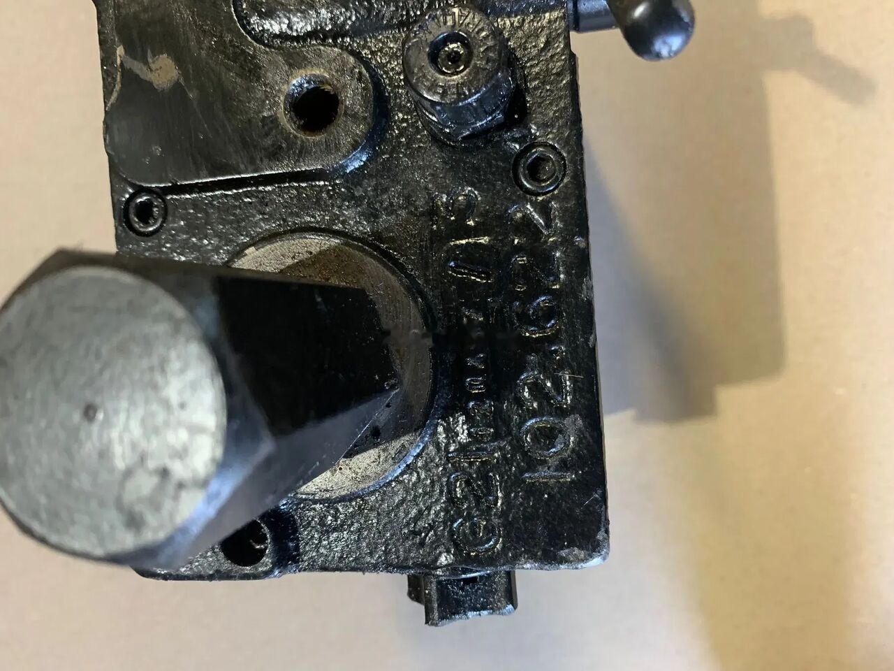 POMPA WYWROTU KABINY MAN TGX18.440 102622   truck - Гидравлический насос для Грузовиков: фото 2 POMPA WYWROTU KABINY MAN TGX18.440 102622   truck - Гидравлический насос для Грузовиков: фото 2