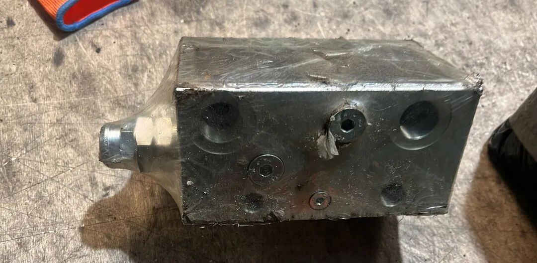 Rexroth Flow Divider R930062425 - Тормозной клапан для Грузовиков: фото 3 Rexroth Flow Divider R930062425 - Тормозной клапан для Грузовиков: фото 3