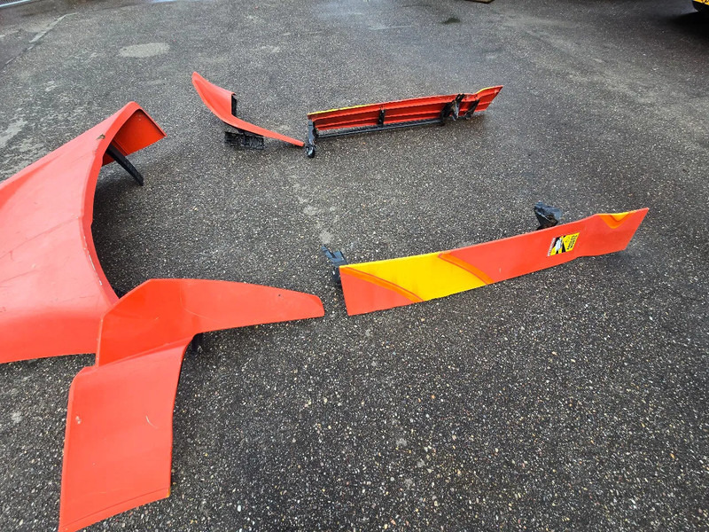 MAN TGX Spoiler - Аэродинамика/ Спойлеры для Грузовиков: фото 1 MAN TGX Spoiler - Аэродинамика/ Спойлеры для Грузовиков: фото 1