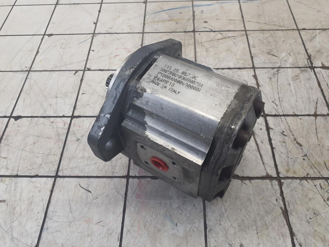 Danfoss LTM 1130-5.1 GEAR PUMP - Гидравлический насос для Мобильных кранов: фото 2 Danfoss LTM 1130-5.1 GEAR PUMP - Гидравлический насос для Мобильных кранов: фото 2