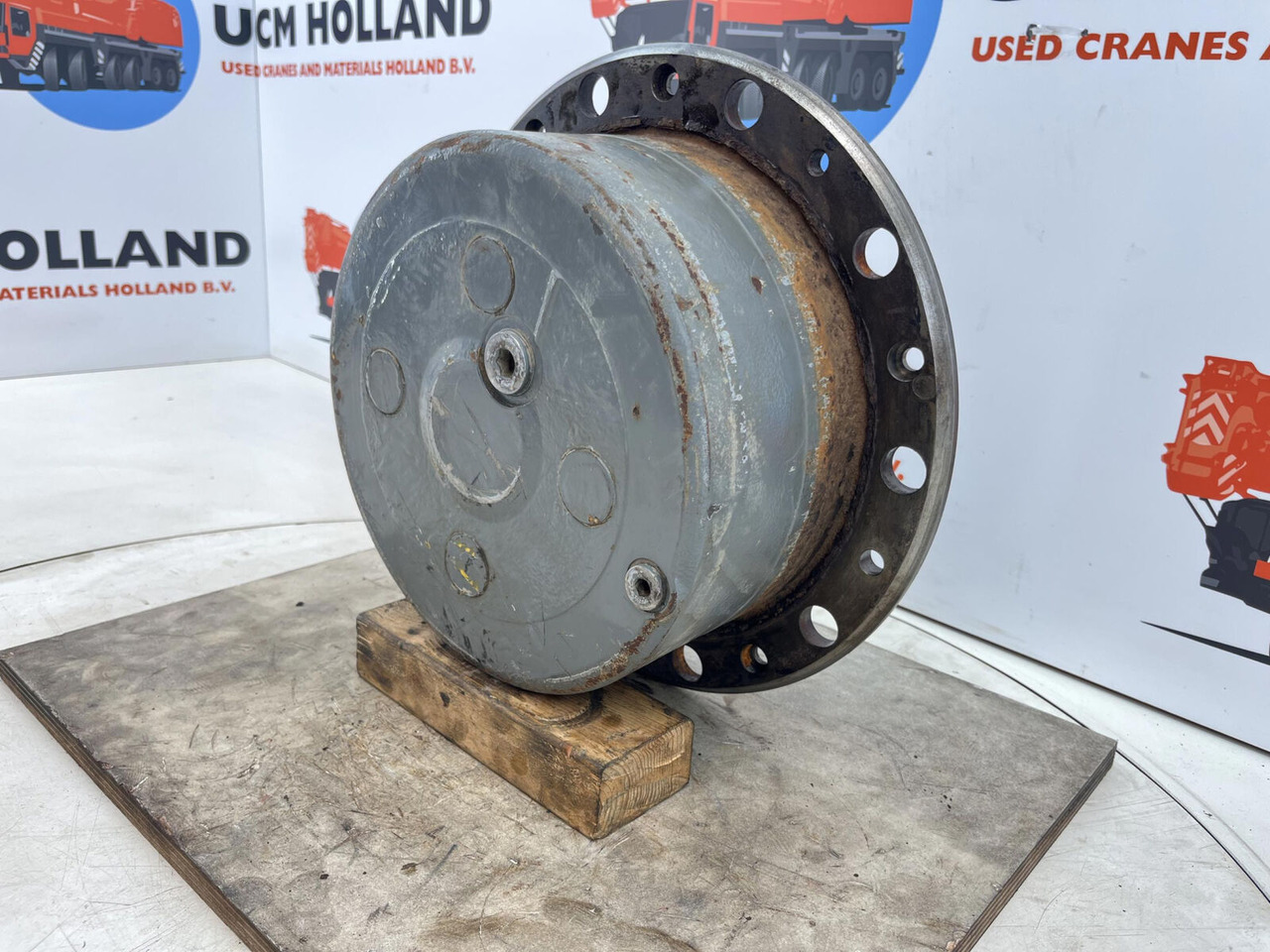 Grove AT 633 planetary gear 22-25-74-38-4pl-H137-46 - Бортовой редуктор для Мобильных кранов: фото 2 Grove AT 633 planetary gear 22-25-74-38-4pl-H137-46 - Бортовой редуктор для Мобильных кранов: фото 2