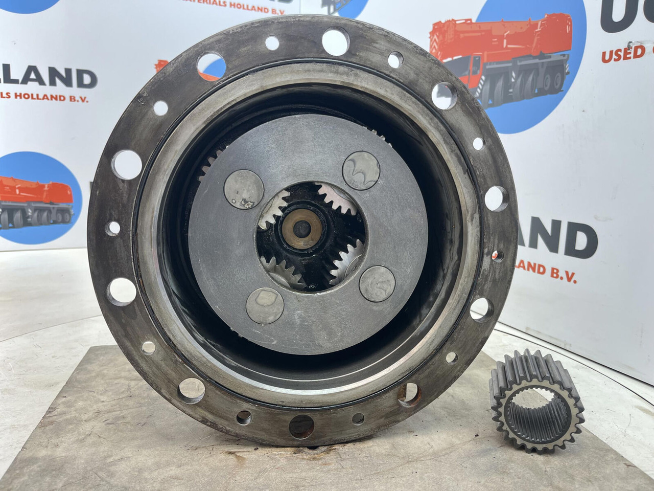 Grove AT 633 planetary gear 22-25-74-38-4pl-H137-46 - Бортовой редуктор для Мобильных кранов: фото 4 Grove AT 633 planetary gear 22-25-74-38-4pl-H137-46 - Бортовой редуктор для Мобильных кранов: фото 4