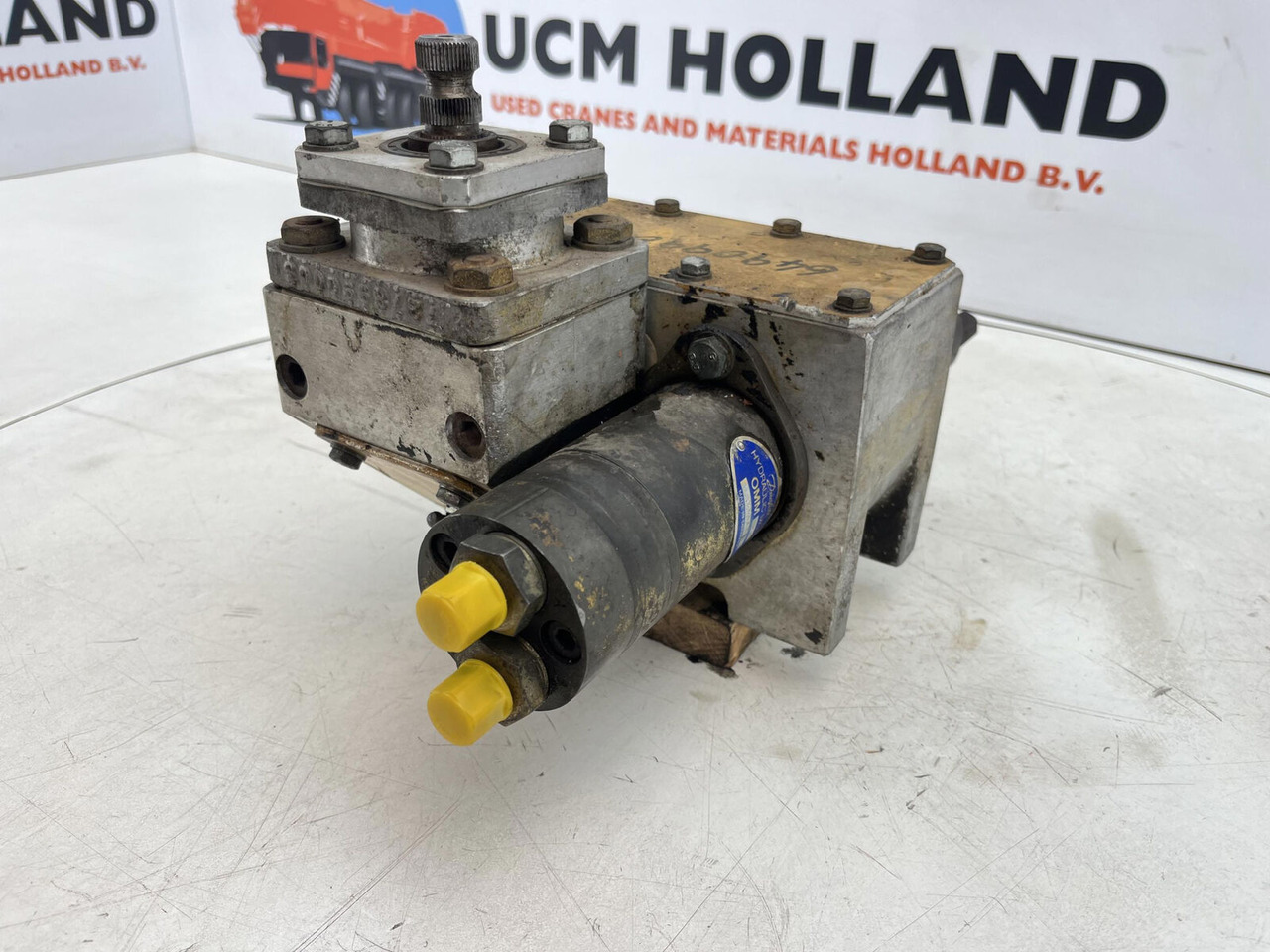 Grove AT 880 Steering box dual steer - Рулевой механизм для Мобильных кранов: фото 2 Grove AT 880 Steering box dual steer - Рулевой механизм для Мобильных кранов: фото 2