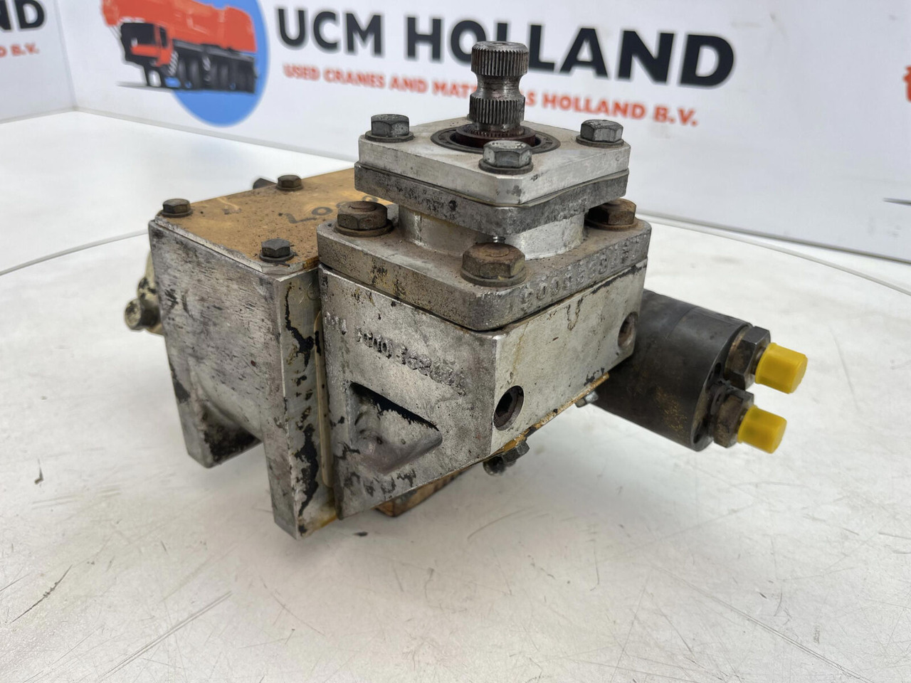 Grove AT 880 Steering box dual steer - Рулевой механизм для Мобильных кранов: фото 3 Grove AT 880 Steering box dual steer - Рулевой механизм для Мобильных кранов: фото 3