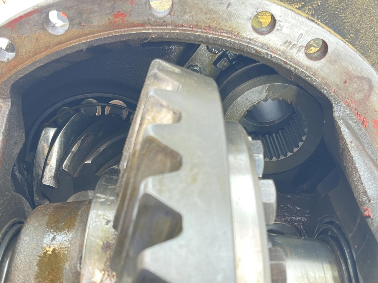 Grove AT 880 axle 3 drive through diff 13x35 - Дифференциал для Мобильных кранов: фото 5 Grove AT 880 axle 3 drive through diff 13x35 - Дифференциал для Мобильных кранов: фото 5