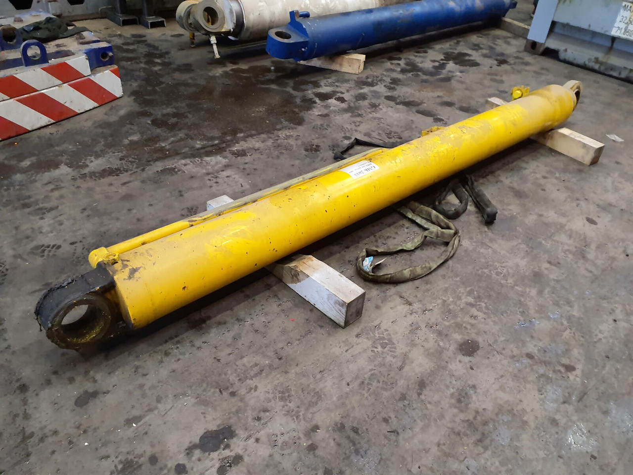 Grove GMK 2035 boom cylinder - Гидравлический цилиндр для Мобильных кранов: фото 1 Grove GMK 2035 boom cylinder - Гидравлический цилиндр для Мобильных кранов: фото 1