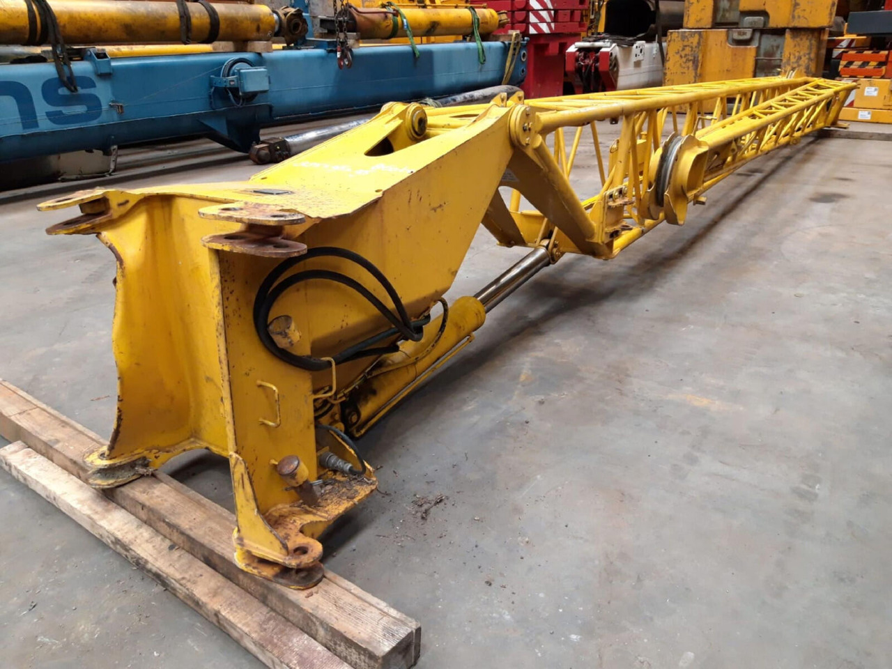 Grove GMK 2035 double jib - Стрела для Мобильных кранов: фото 1 Grove GMK 2035 double jib - Стрела для Мобильных кранов: фото 1