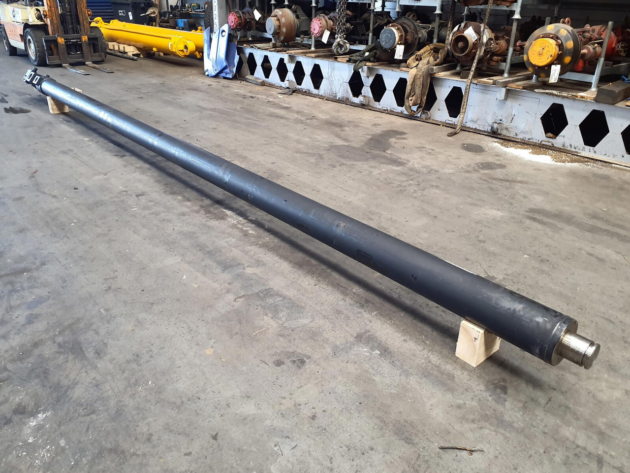 Grove GMK 3050 Telescopic boom cylinder - Гидравлический цилиндр для Мобильных кранов: фото 4 Grove GMK 3050 Telescopic boom cylinder - Гидравлический цилиндр для Мобильных кранов: фото 4