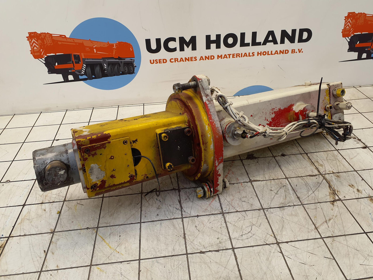 Grove GMK 3050 counterweight cylinder - Гидравлический цилиндр для Мобильных кранов: фото 4 Grove GMK 3050 counterweight cylinder - Гидравлический цилиндр для Мобильных кранов: фото 4