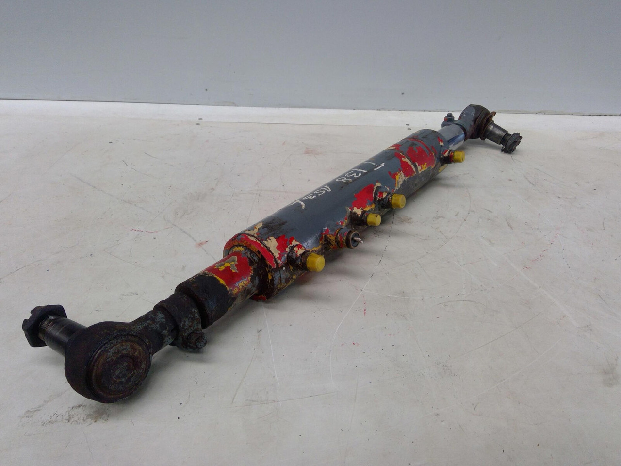 Grove GMK 3050 steering cylinder - Гидравлический цилиндр для Мобильных кранов: фото 4 Grove GMK 3050 steering cylinder - Гидравлический цилиндр для Мобильных кранов: фото 4