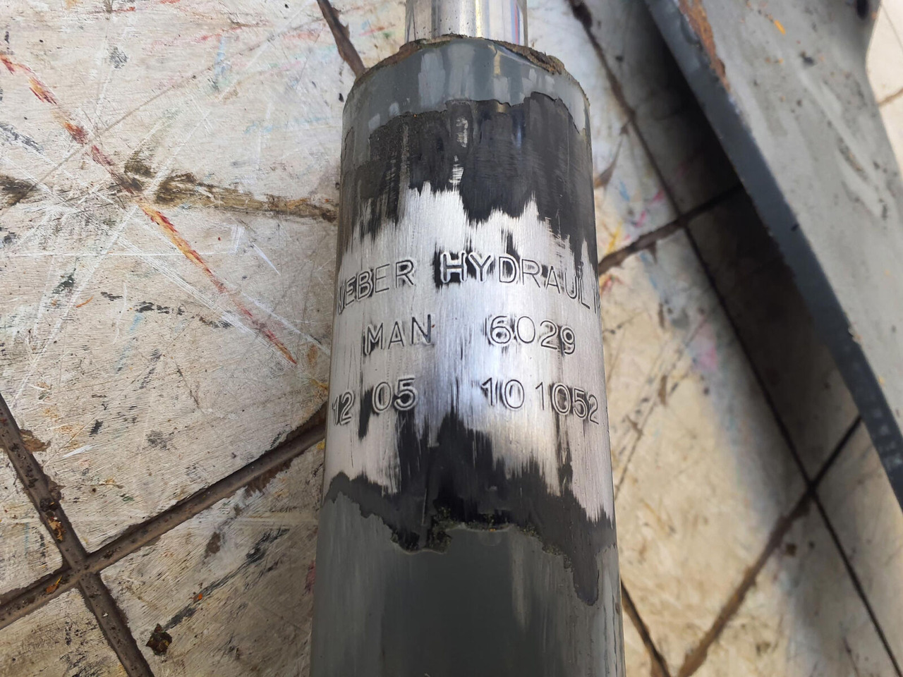 Grove GMK 3055 Cabin tipping cylinder - Гидравлический цилиндр для Мобильных кранов: фото 3 Grove GMK 3055 Cabin tipping cylinder - Гидравлический цилиндр для Мобильных кранов: фото 3