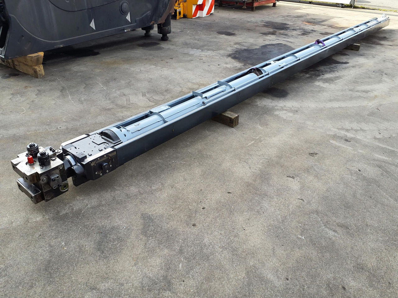 Grove GMK 3055 telescopic cylinder - Гидравлический цилиндр для Мобильных кранов: фото 2 Grove GMK 3055 telescopic cylinder - Гидравлический цилиндр для Мобильных кранов: фото 2