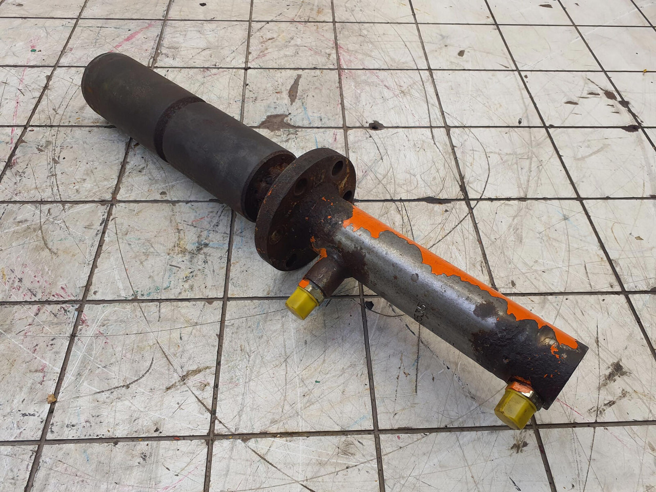 Grove GMK 3055 turn table locking - Гидравлика для Мобильных кранов: фото 1 Grove GMK 3055 turn table locking - Гидравлика для Мобильных кранов: фото 1