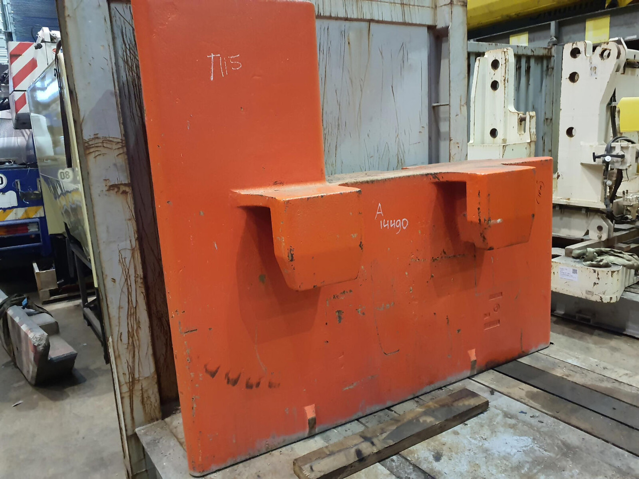 Grove GMK 6250/6300 left side counterweight 15 ton - Противовес для Мобильных кранов: фото 2 Grove GMK 6250/6300 left side counterweight 15 ton - Противовес для Мобильных кранов: фото 2