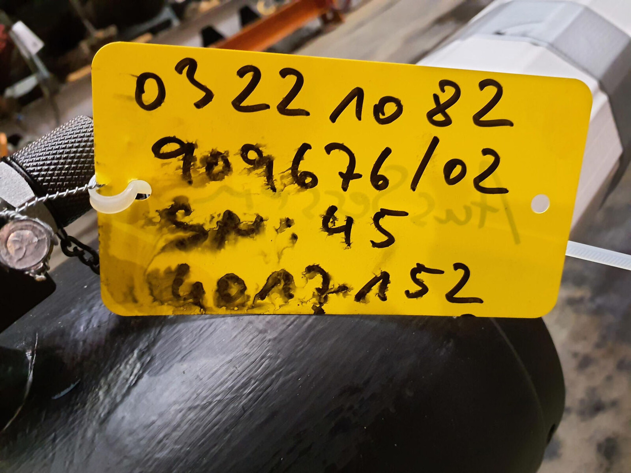 Grove GMK 6400 boom stop cylinder - Гидравлический цилиндр для Мобильных кранов: фото 5 Grove GMK 6400 boom stop cylinder - Гидравлический цилиндр для Мобильных кранов: фото 5