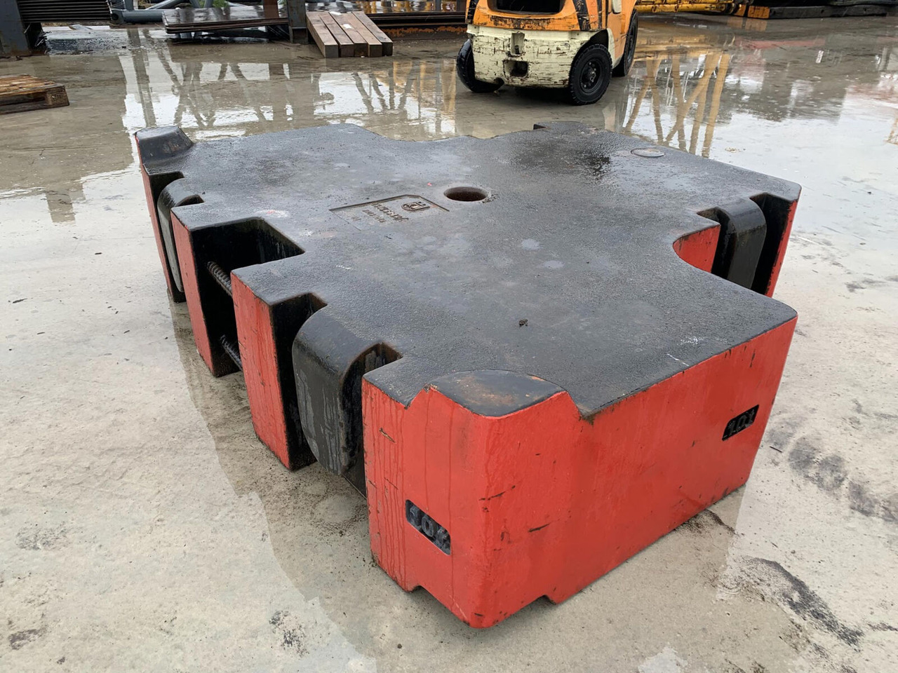 Grove GMK 6400 central counterweight 10 ton - Противовес для Мобильных кранов: фото 3 Grove GMK 6400 central counterweight 10 ton - Противовес для Мобильных кранов: фото 3