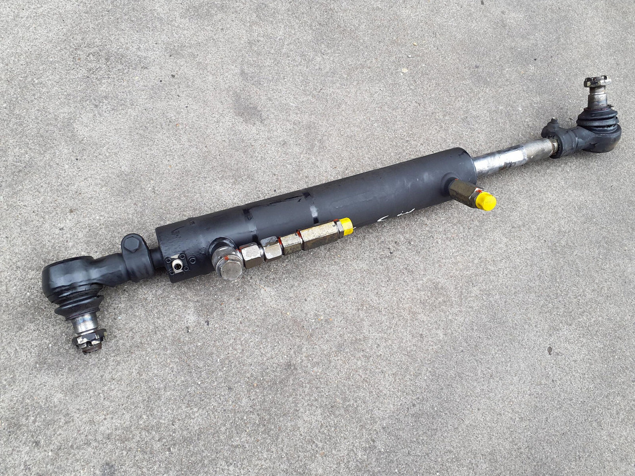 Grove GMK 6400 steering cylinder (weber) axle 2r - Гидравлический цилиндр для Мобильных кранов: фото 2 Grove GMK 6400 steering cylinder (weber) axle 2r - Гидравлический цилиндр для Мобильных кранов: фото 2