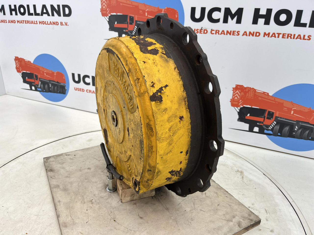 Grove GMK planetary gear 12-23-60-34-3pl-H135-46 - Бортовой редуктор для Мобильных кранов: фото 2 Grove GMK planetary gear 12-23-60-34-3pl-H135-46 - Бортовой редуктор для Мобильных кранов: фото 2