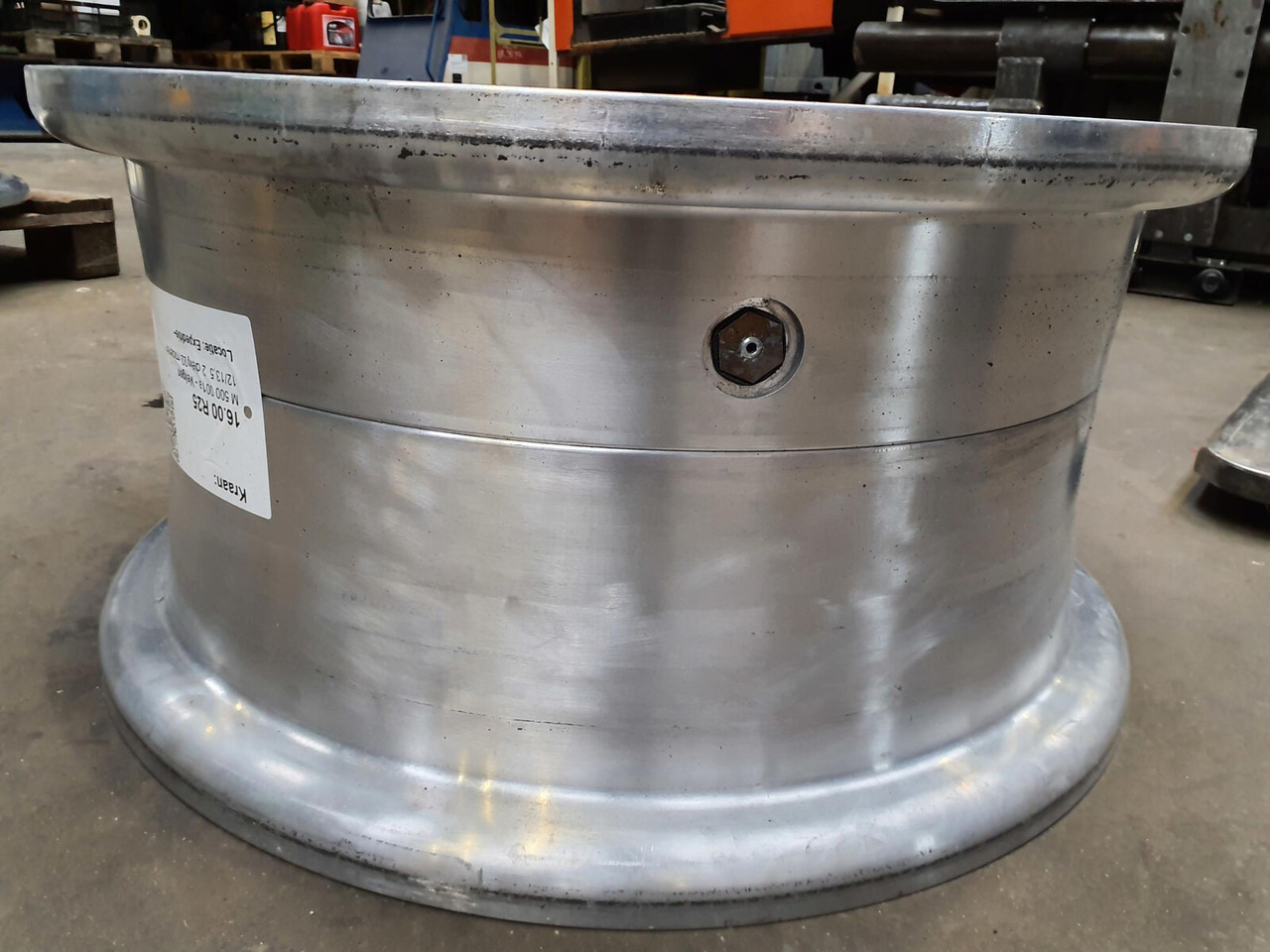 Grove Rim 445/95R25 12 13.3 2p Alu - Колесный диск: фото 3 Grove Rim 445/95R25 12 13.3 2p Alu - Колесный диск: фото 3