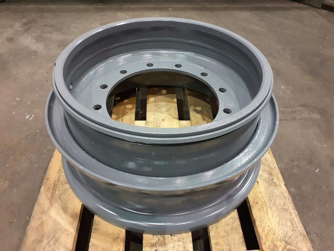 Grove Rim 445/95R25 12 14.5 3p - Колесный диск: фото 2 Grove Rim 445/95R25 12 14.5 3p - Колесный диск: фото 2