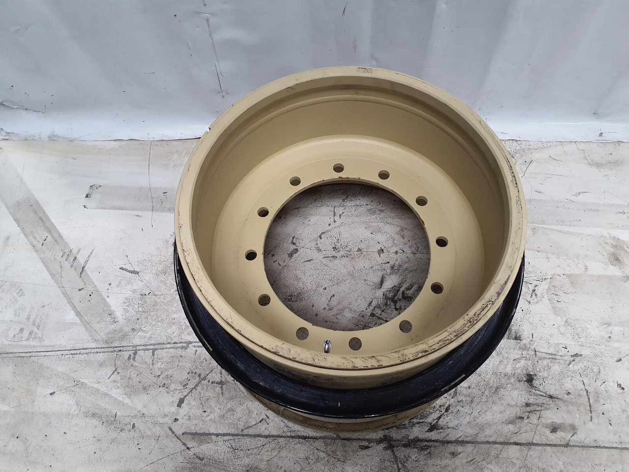 Grove Rim 525/80R25 12 20.5 3p - Колесный диск для Кранов: фото 2 Grove Rim 525/80R25 12 20.5 3p - Колесный диск для Кранов: фото 2