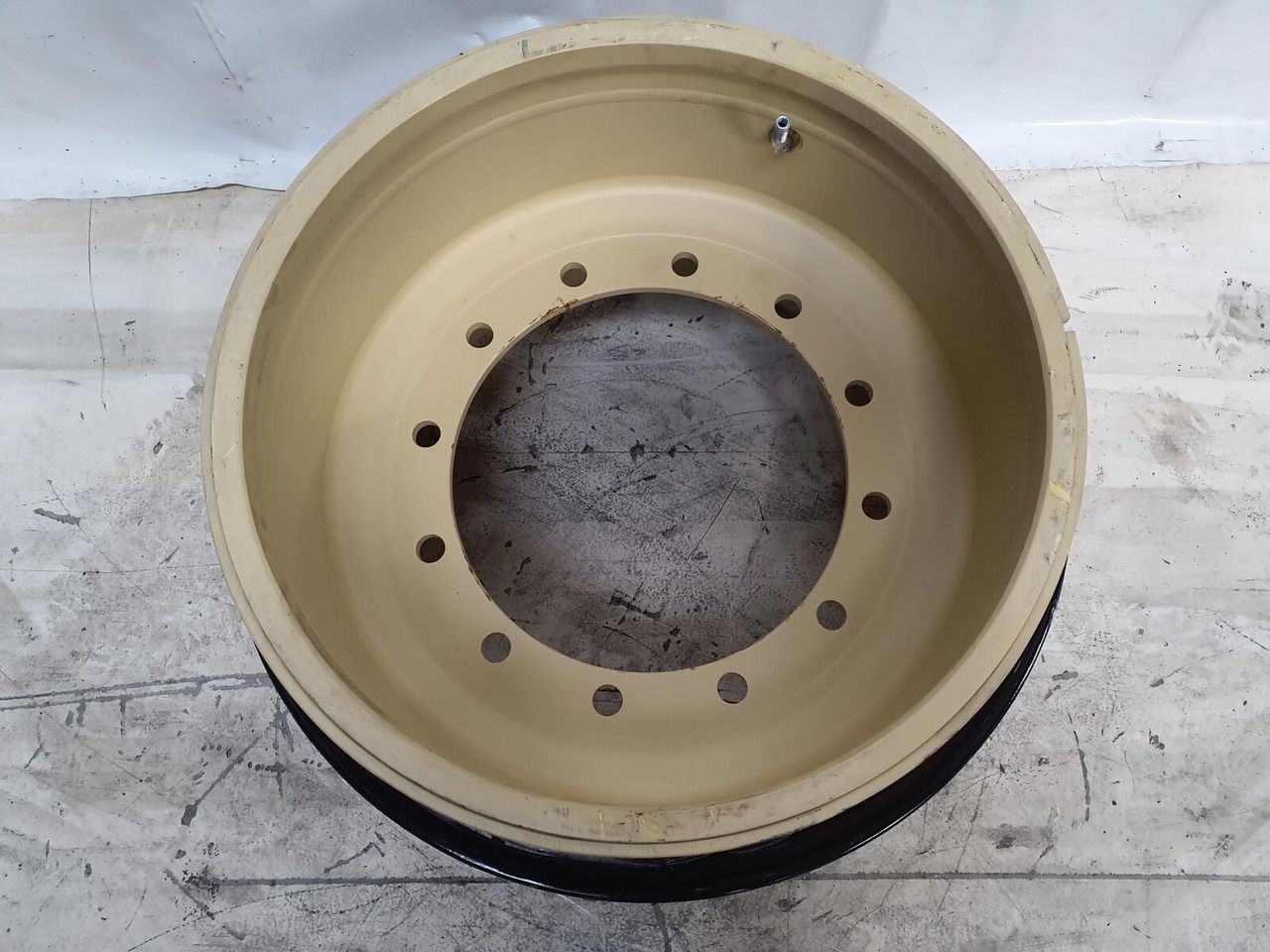 Grove Rim 525/80R25 12 20.5 3p - Колесный диск для Кранов: фото 2 Grove Rim 525/80R25 12 20.5 3p - Колесный диск для Кранов: фото 2