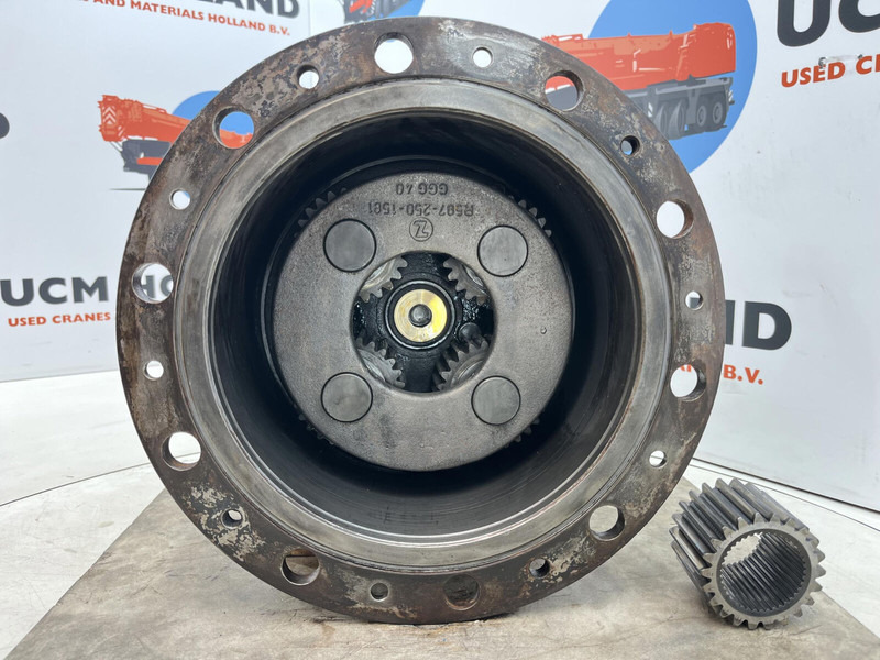 Kessler+CO Kessler planetary gear 22-25-74-40-4pl-H172-46 - Подвеска для Кранов: фото 4 Kessler+CO Kessler planetary gear 22-25-74-40-4pl-H172-46 - Подвеска для Кранов: фото 4
