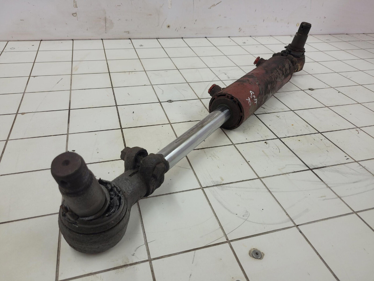 Krupp 70 GMT steering cylinder - Гидравлический цилиндр для Мобильных кранов: фото 2 Krupp 70 GMT steering cylinder - Гидравлический цилиндр для Мобильных кранов: фото 2