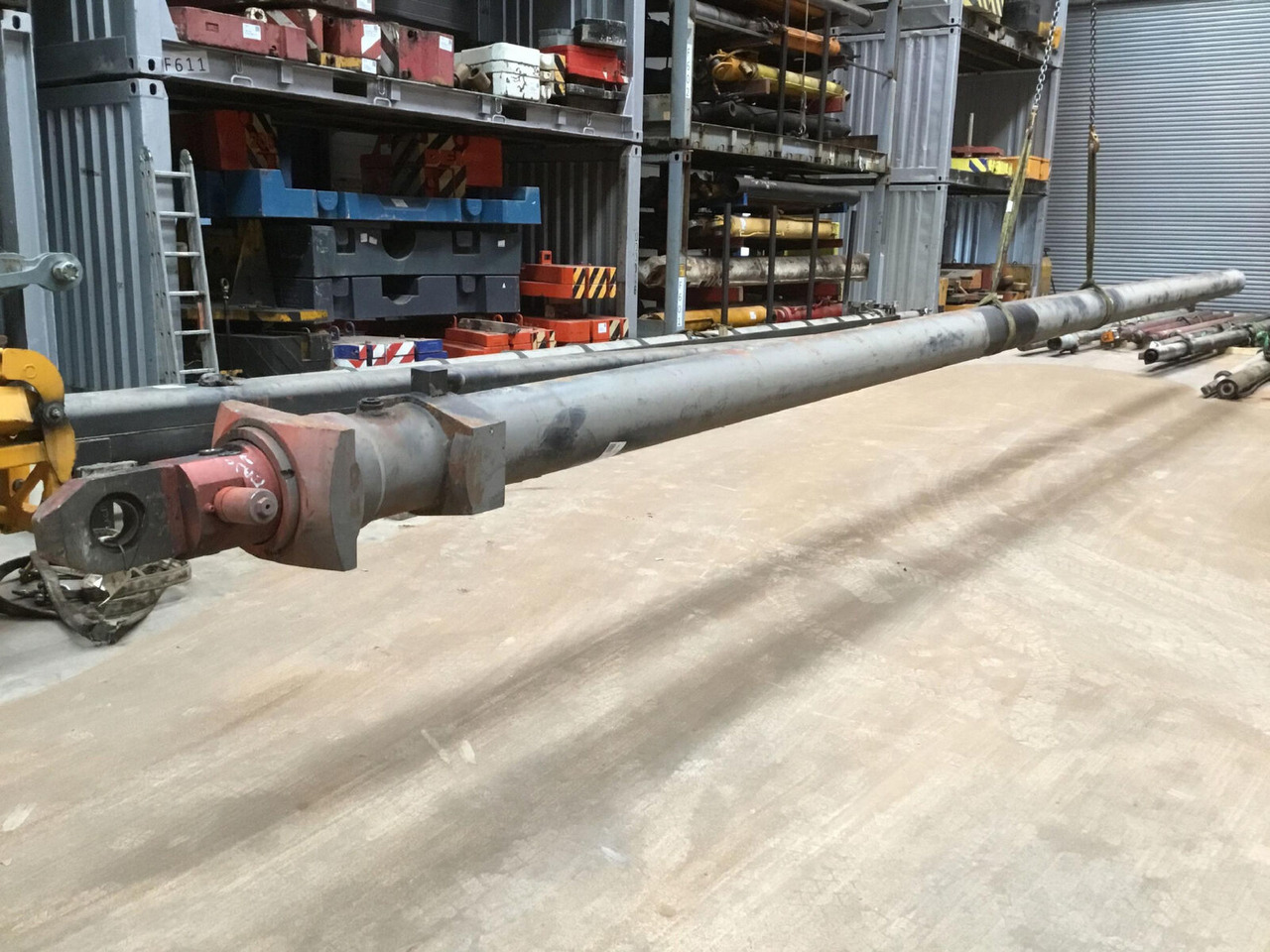 Krupp 8350 GMT telescopic cylinder - Гидравлический цилиндр для Мобильных кранов: фото 1 Krupp 8350 GMT telescopic cylinder - Гидравлический цилиндр для Мобильных кранов: фото 1