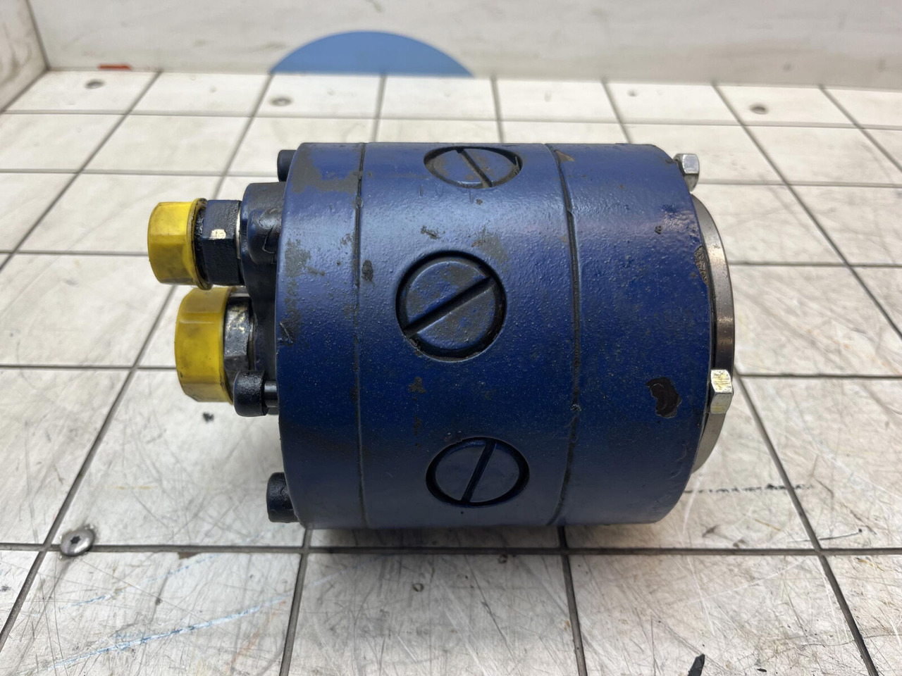 Liebherr LTM 1030-2 emergency steering pump - Гидравлический насос для Мобильных кранов: фото 2 Liebherr LTM 1030-2 emergency steering pump - Гидравлический насос для Мобильных кранов: фото 2