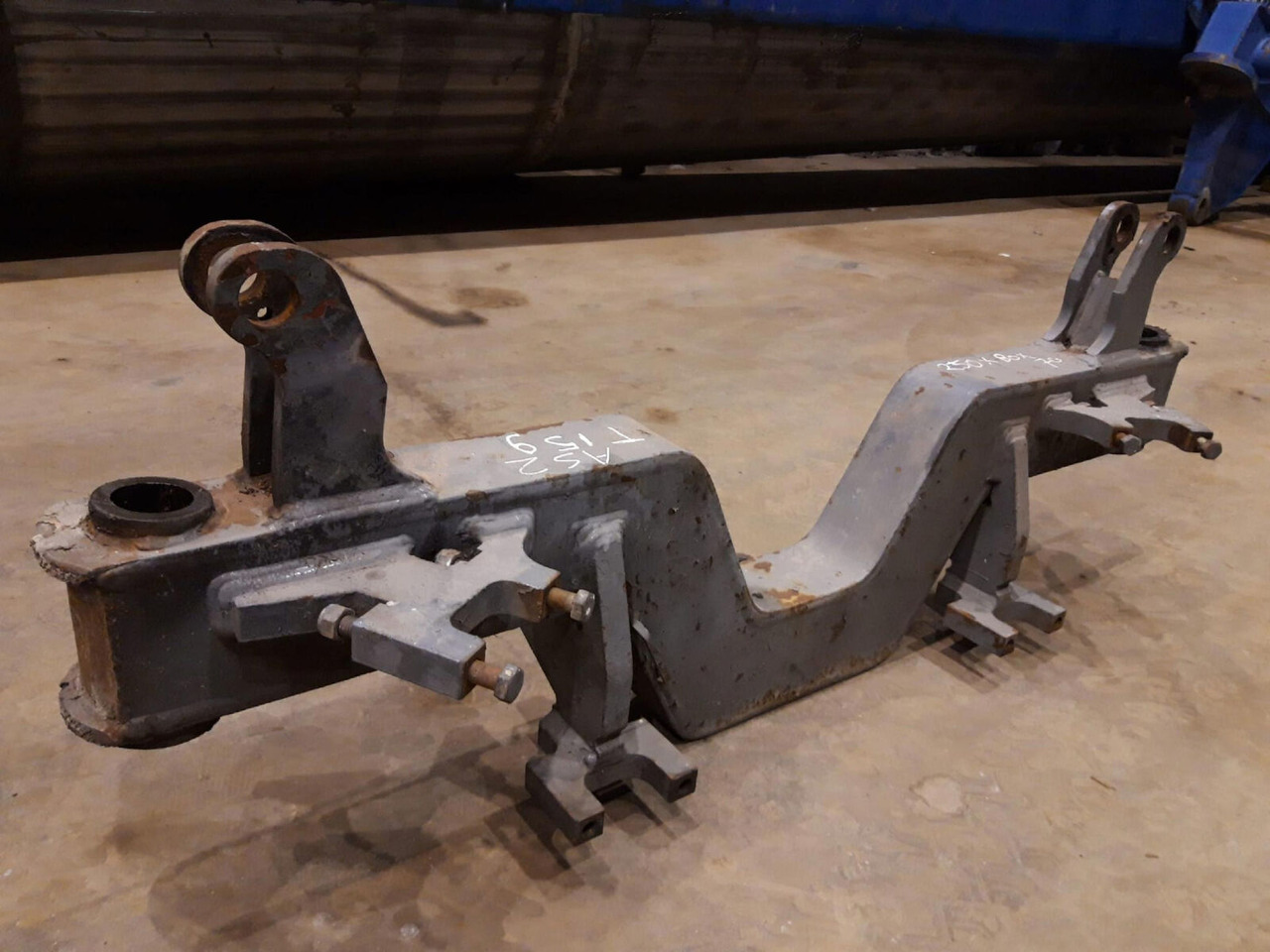 Liebherr LTM 1050-1 Axle housing axle 2 - Ось и запчасти для Мобильных кранов: фото 3 Liebherr LTM 1050-1 Axle housing axle 2 - Ось и запчасти для Мобильных кранов: фото 3