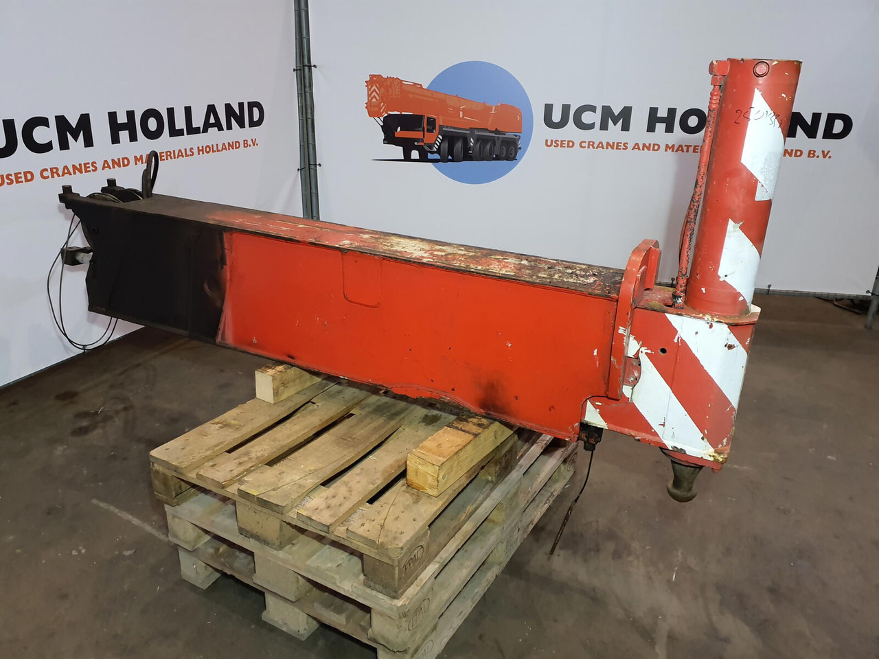 Liebherr LTM 1050 sliding beam complete front - Подвеска для Мобильных кранов: фото 1 Liebherr LTM 1050 sliding beam complete front - Подвеска для Мобильных кранов: фото 1