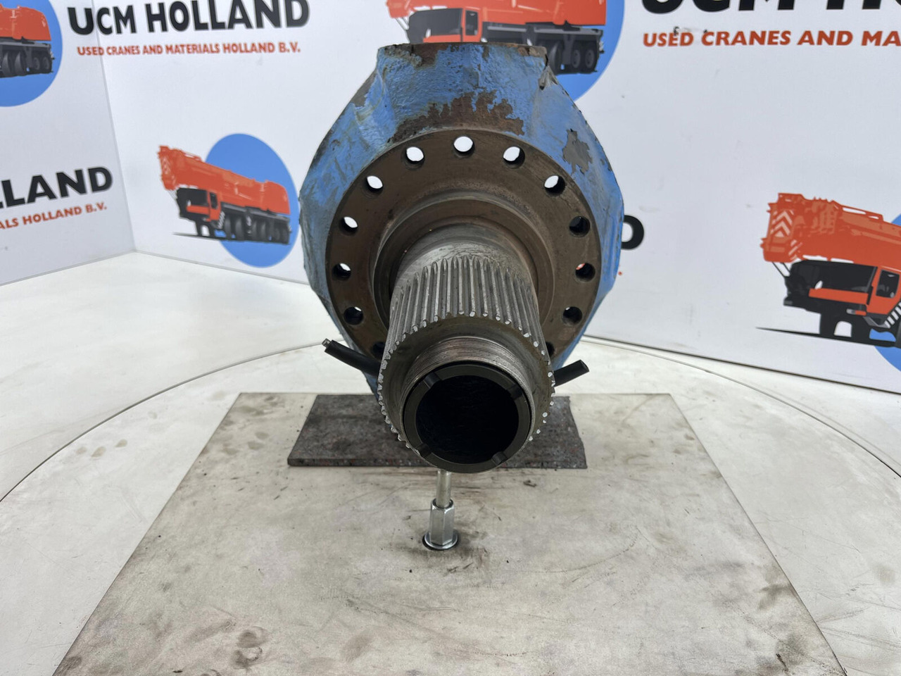 Liebherr LTM 1070 Steering knuckle 16 holes axle 4 - Поворотный кулак для Мобильных кранов: фото 2 Liebherr LTM 1070 Steering knuckle 16 holes axle 4 - Поворотный кулак для Мобильных кранов: фото 2