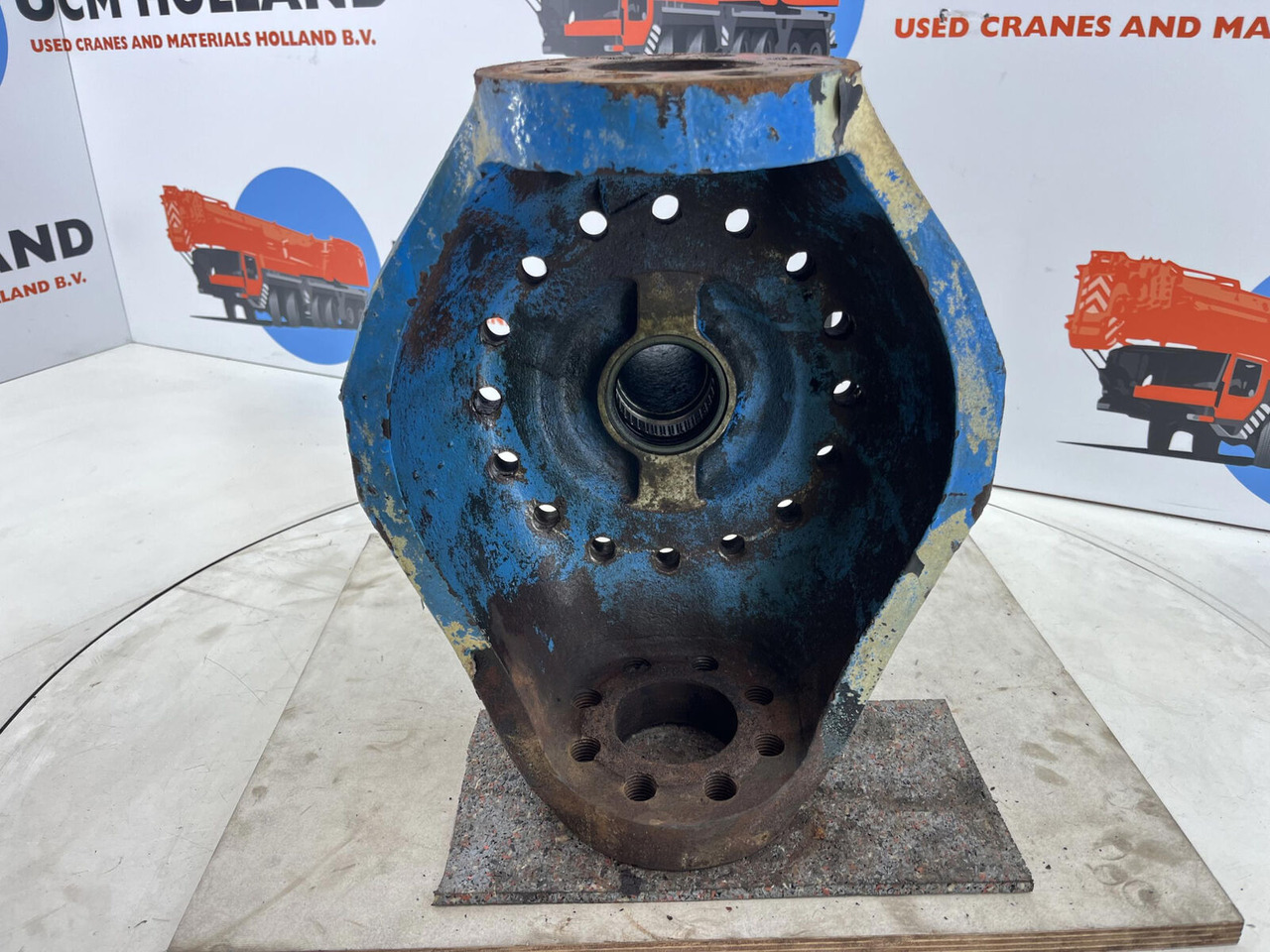Liebherr LTM 1070 Steering knuckle 16 holes axle 4 - Поворотный кулак для Мобильных кранов: фото 5 Liebherr LTM 1070 Steering knuckle 16 holes axle 4 - Поворотный кулак для Мобильных кранов: фото 5