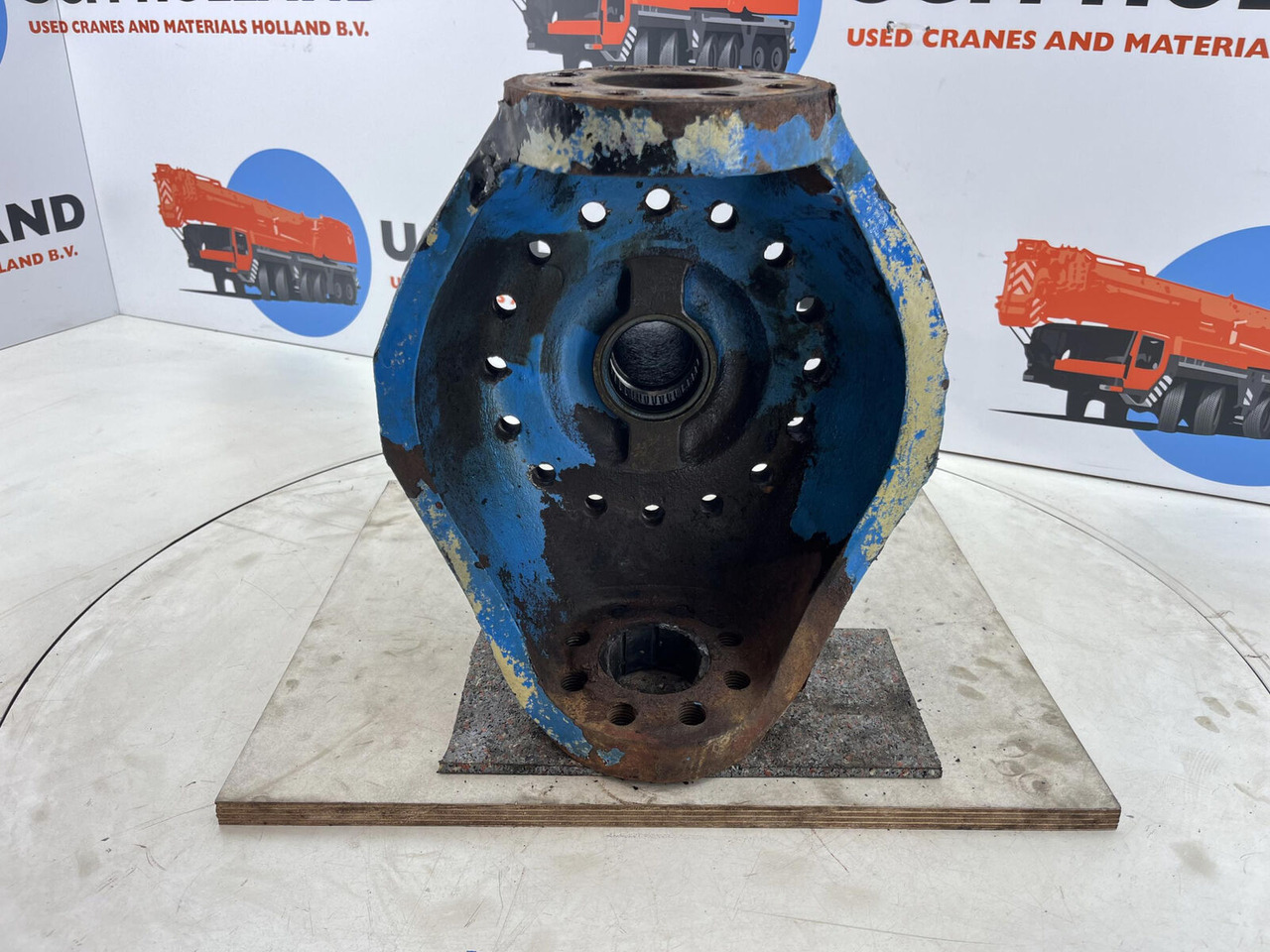 Liebherr LTM 1070 Steering knuckle 16 holes axle 4 - Поворотный кулак для Мобильных кранов: фото 5 Liebherr LTM 1070 Steering knuckle 16 holes axle 4 - Поворотный кулак для Мобильных кранов: фото 5