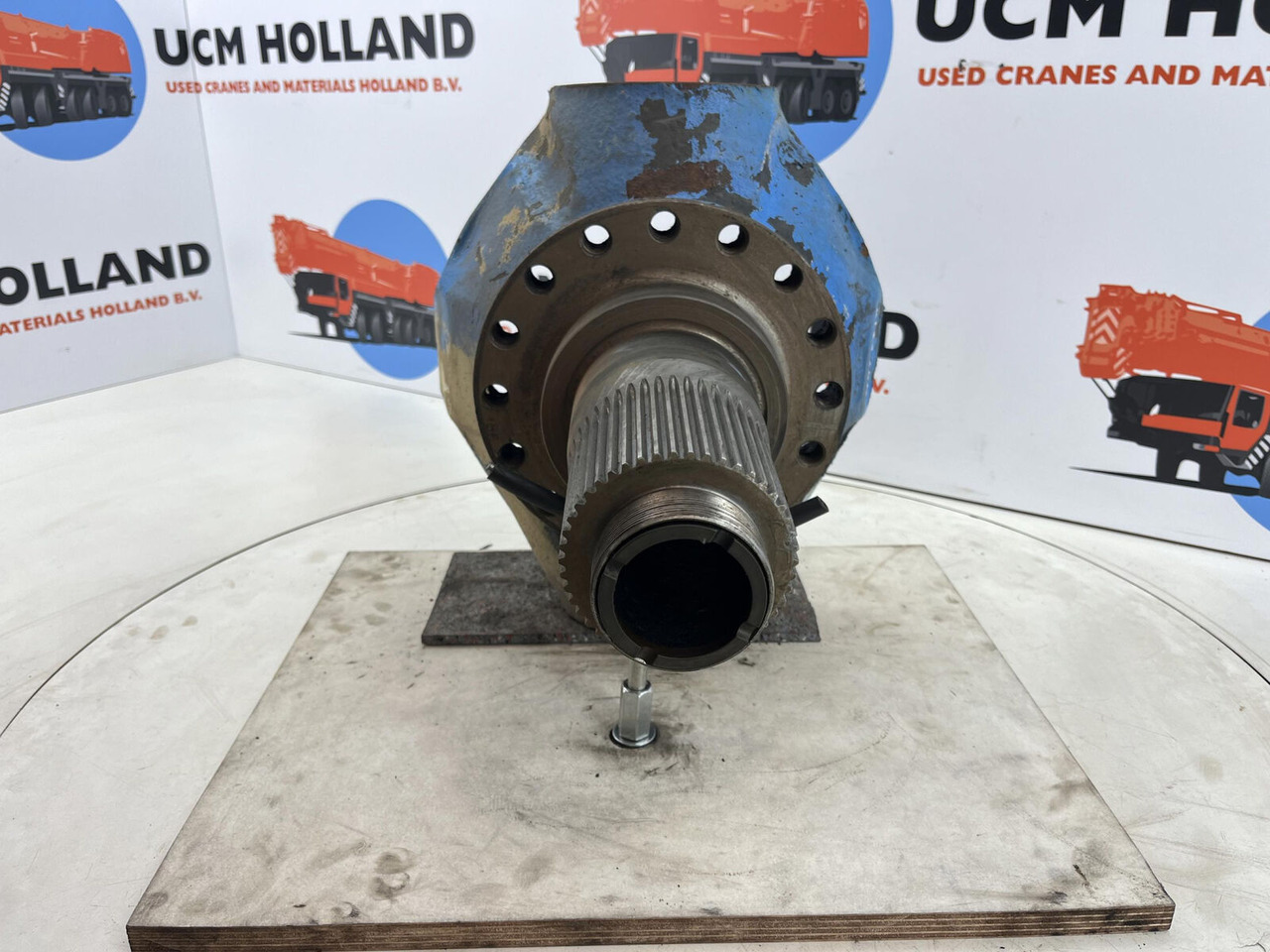 Liebherr LTM 1070 Steering knuckle 16 holes axle 4 - Поворотный кулак для Мобильных кранов: фото 2 Liebherr LTM 1070 Steering knuckle 16 holes axle 4 - Поворотный кулак для Мобильных кранов: фото 2